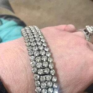 Vintage expansion necklace EXCELLENT CONDITION